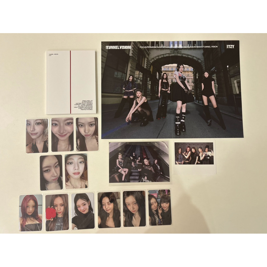 ITZY [TUNNEL VISION] ALBUM - SET