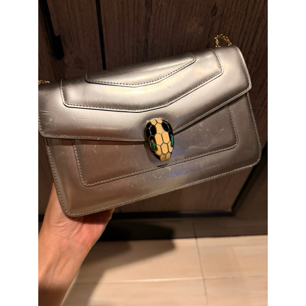 กระเป๋า Serpenti-style สีเงิน ทรง WOC
