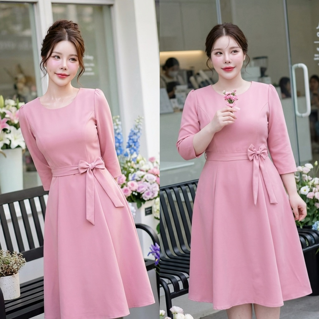 D283 เดรสแขนยาวคอกลม แต่งโบว์ กระโปรงจับจีบ มีไซส์ S-3XL ความยาว 39-40 นิ้ว