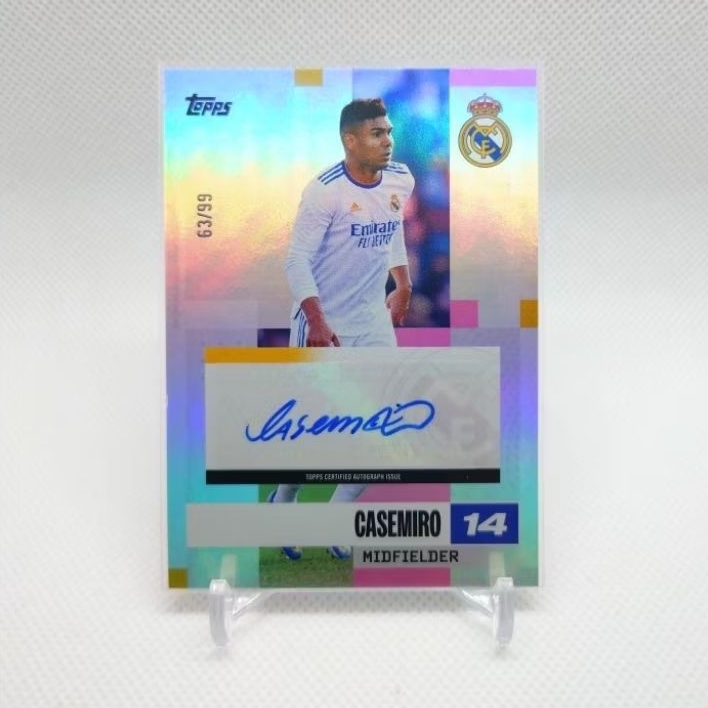 Topps Real Madrid Team Set 24/25 -Casemiro - Real Madrid - Base Autographs - Pink /99