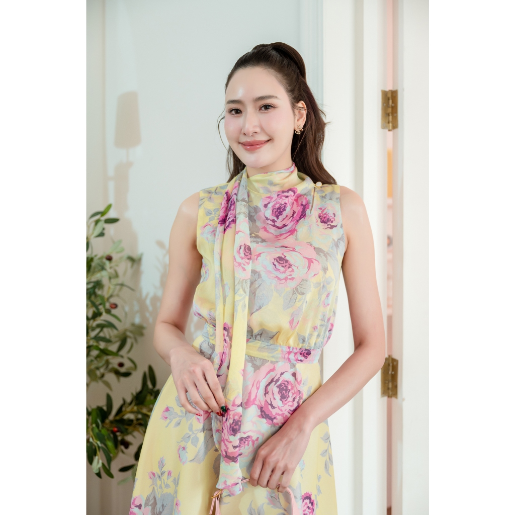 PD381 Chiffon Midi Dress เดรสผ้าชีฟองลายดอก คอกลม แต่งสายยาวเป็นผ้าพันคอ แขนกุด ต่อขอบเอว กระโปรงบานย้วย