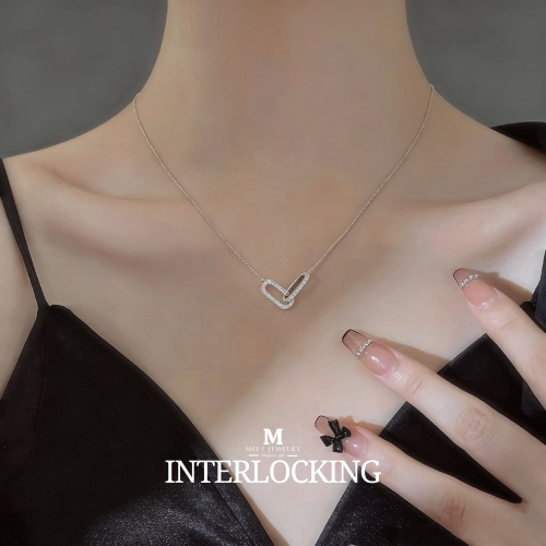 MEET💕สร้อยคอเงินแท้ Interlocking สร้อยเงิน สร้อยคอเงิน Silver925 สร้อยคอแฟชั่น สร้อยคอเพชร