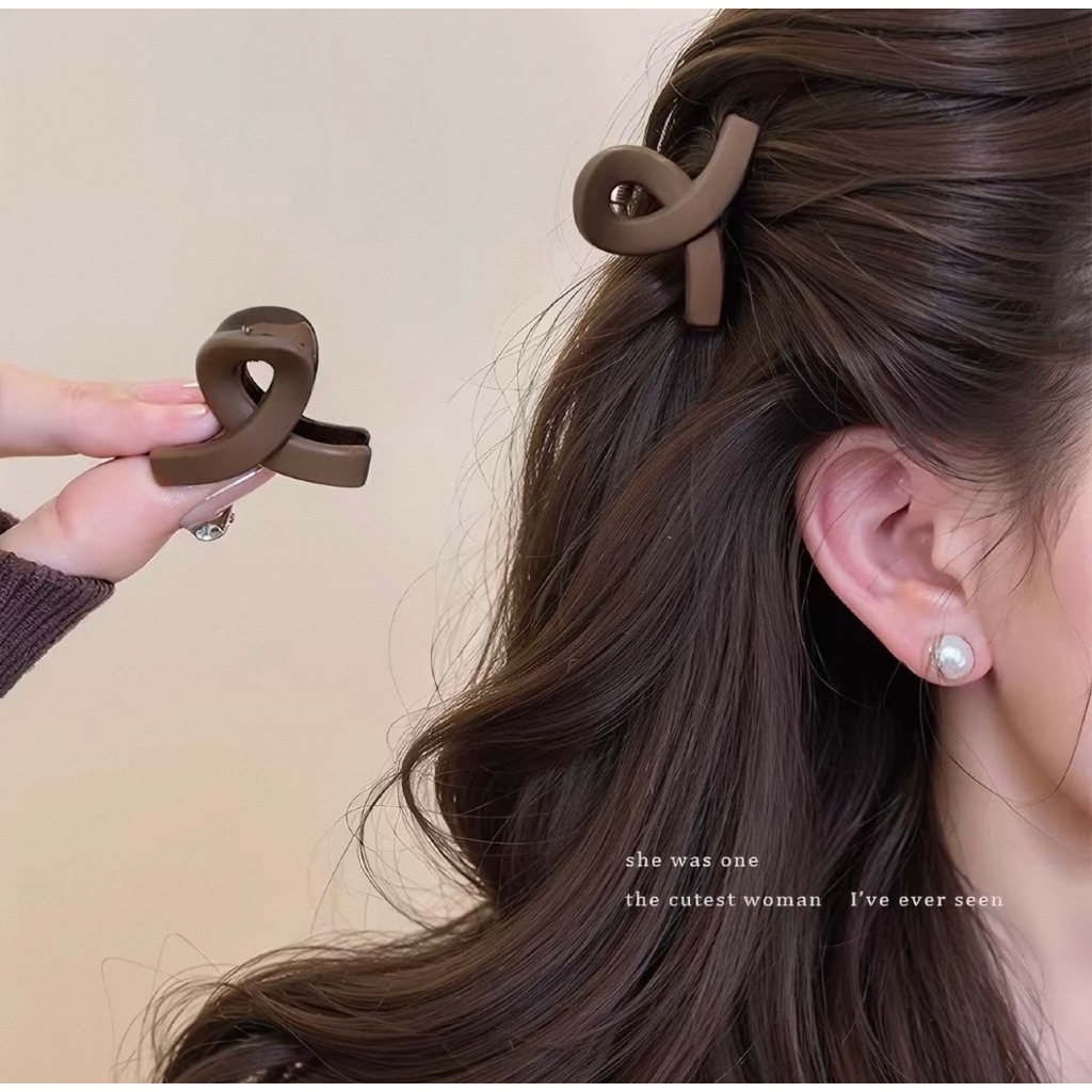(พร้อมส่งจากไทย ) กิ๊บหนีบผม มินิมอล ขนาด 4.5cm มี 4 สีให้เลือก