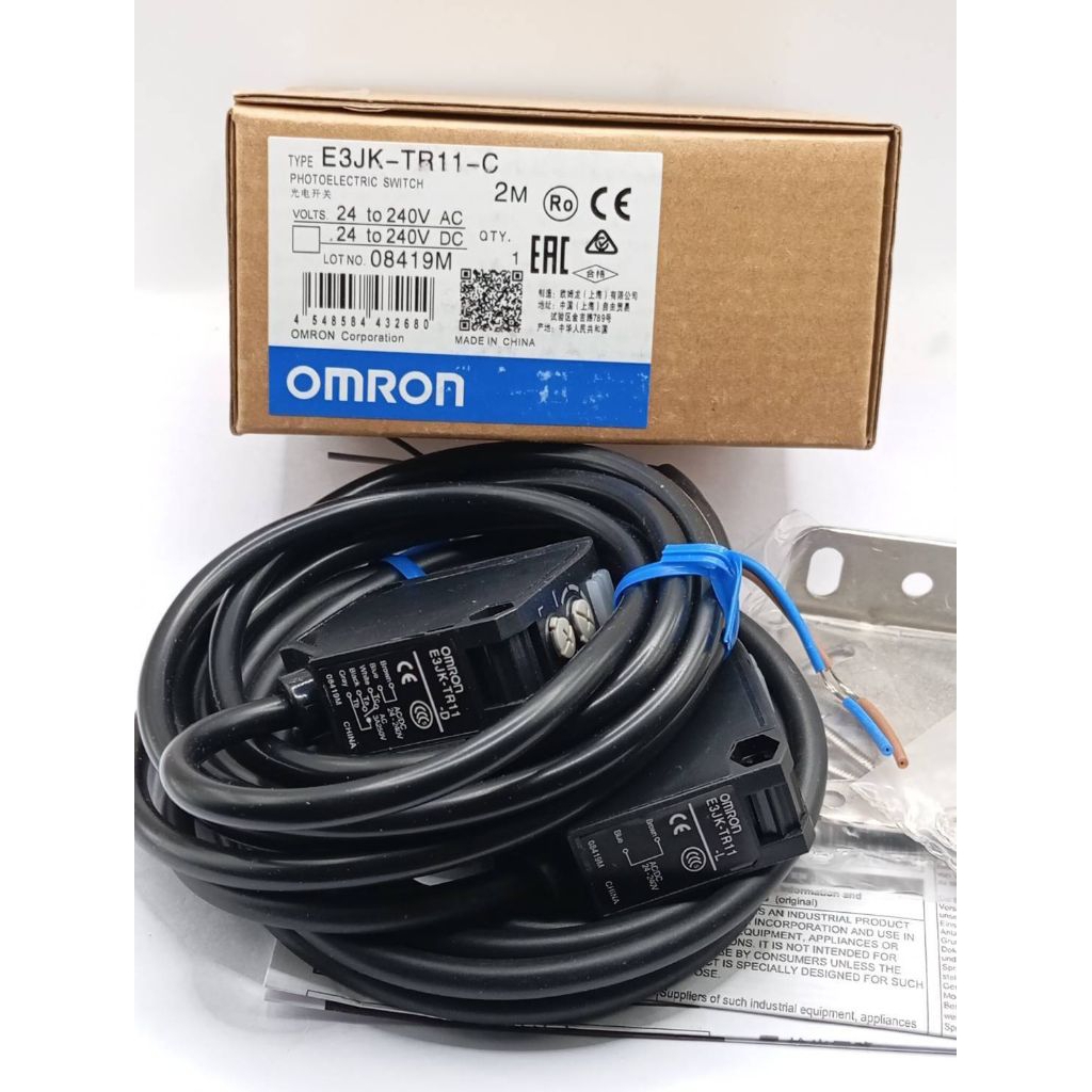 ร้านในกทม E3JK-TR11-C   Photoelectric Sensor โฟโตอิเล็กทริคเซนเซอร์ ระยะตรวจจับ 40 m. 2M, 24-240V,