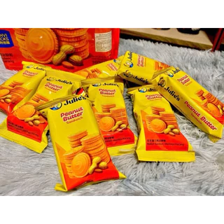 (ยกลัง12ซอง) Julie peanut butter จูส์ลี่แครกเกอร์ แซนวิช รสเนยถั่ว 360 กรัม