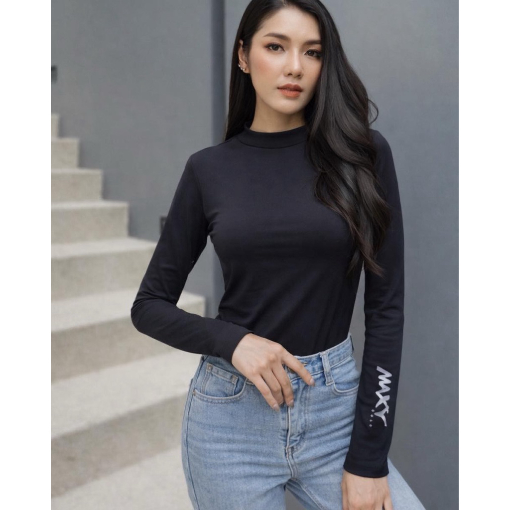 เสื้อกันแดดรัดกล้ามเนื้อคอกลม