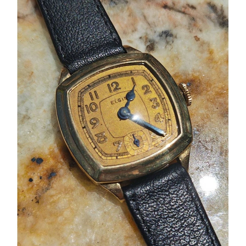🕰️ Vintage Elgin National Watch Company Tank-Style Watch – Gold Tone | Classic Small Seconds