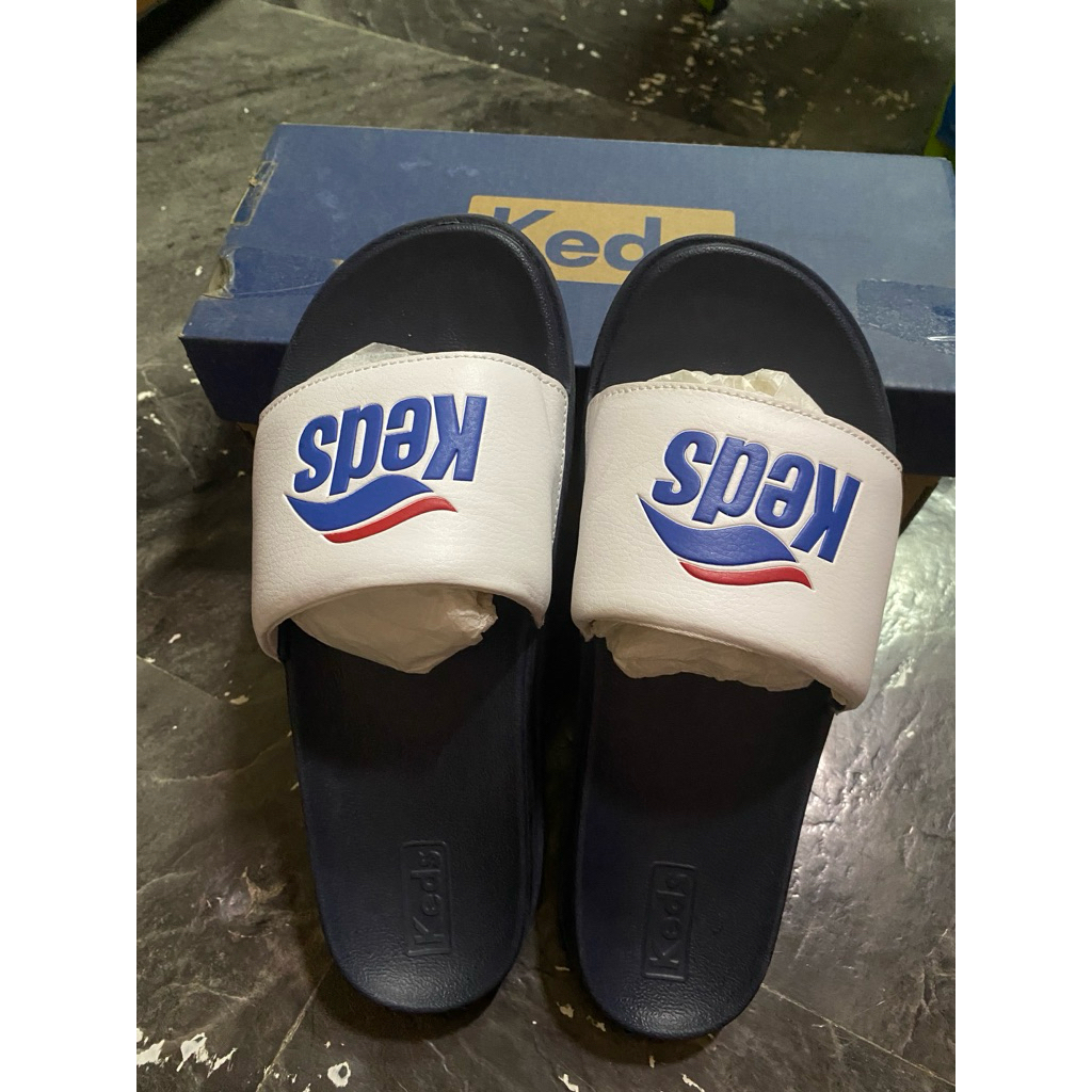 รองเท้าแตะkeds 25cm. มือสอง
