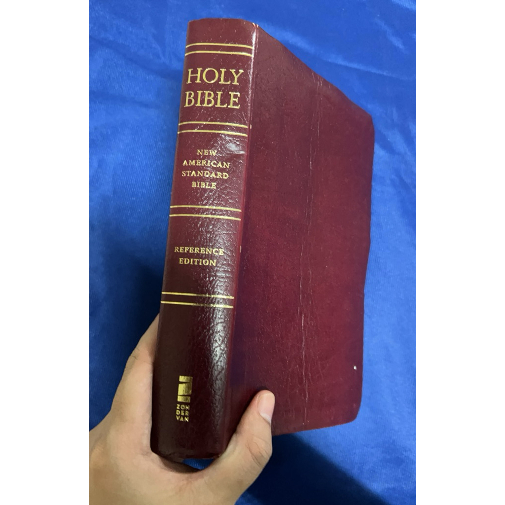 holy bible new american standard bible มือสอง