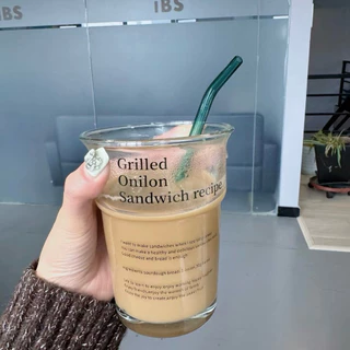 แก้วคาเฟ่ อักษรภาษาอังกฤษ แถมหลอด วัสดุแก้ว หนามาก แก้วนม แก้วกาแฟ พร้อมส่ง