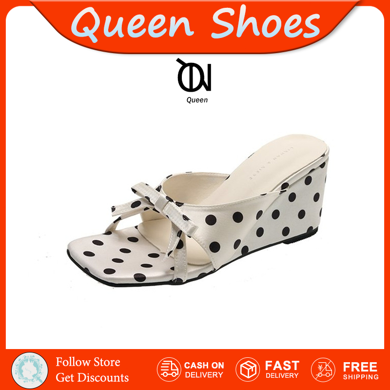 Queen รองเท้าแตะ ส้นเตารีด สไตล์วินเทจ สีขาว สำหรับผู้หญิง รองเท้าแตะลายจุดที่เข้ากับทุกชุด