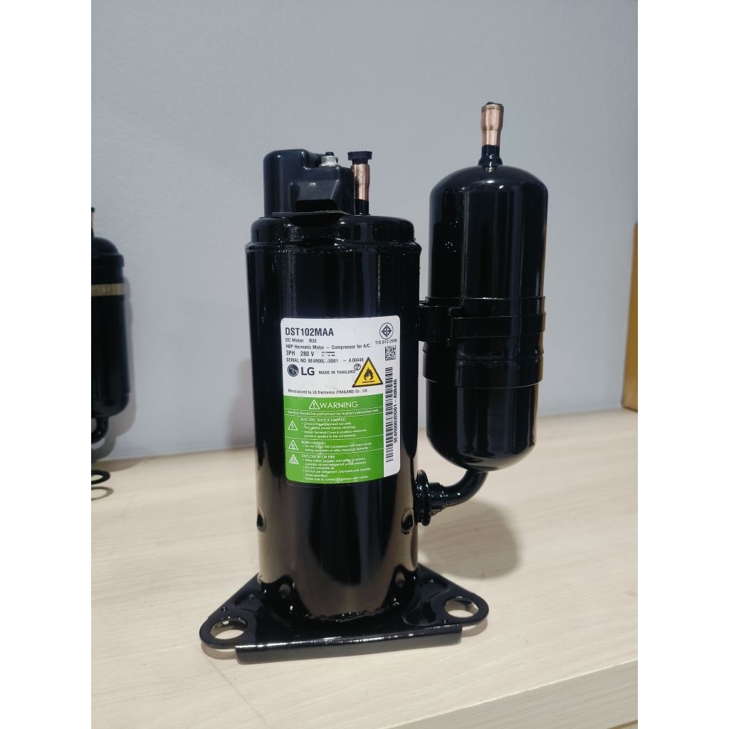 คอมแอร์มือสอง ระบบอินเวอร์เตอร์ ยี่ห้อ LG รุ่น DST102MAA ขนาด 12000 BTU น้ำยา r32 พร้อมใช้งาน