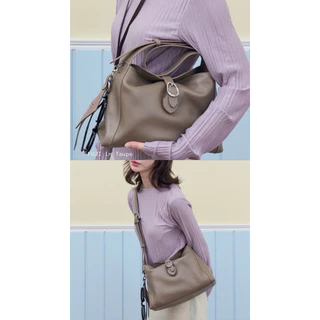(สินค้าพร้อมส่ง)CHNiiNiN - FUJI hobo bag กระเป๋าสะพายหนังวัวแท้ (สายปรับความยาวได้ ครอสบอดี้ได้) น้ำหนักเบา 550 กรัม