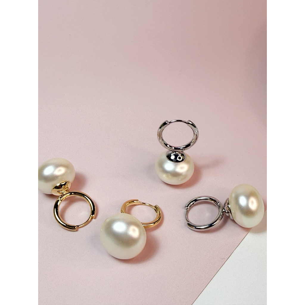 Claire&Kos - Velour Pearl ห่วงมุกยาว 2.5ซม. มุกใหญ่1.5ซม.