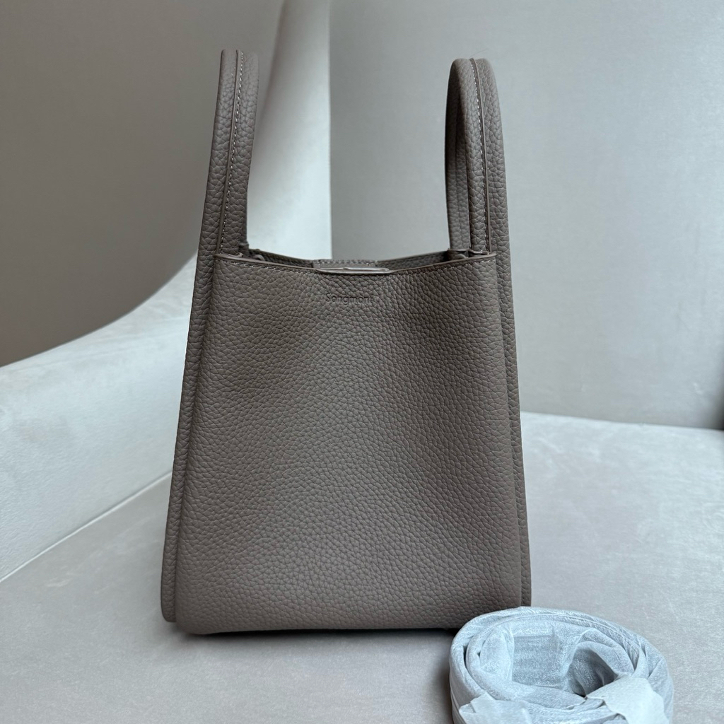 Medium ซอง bag กระเป๋าถือทรงถังจุของได้เยอะ🌸พร้อมส่งจากไทย🌸