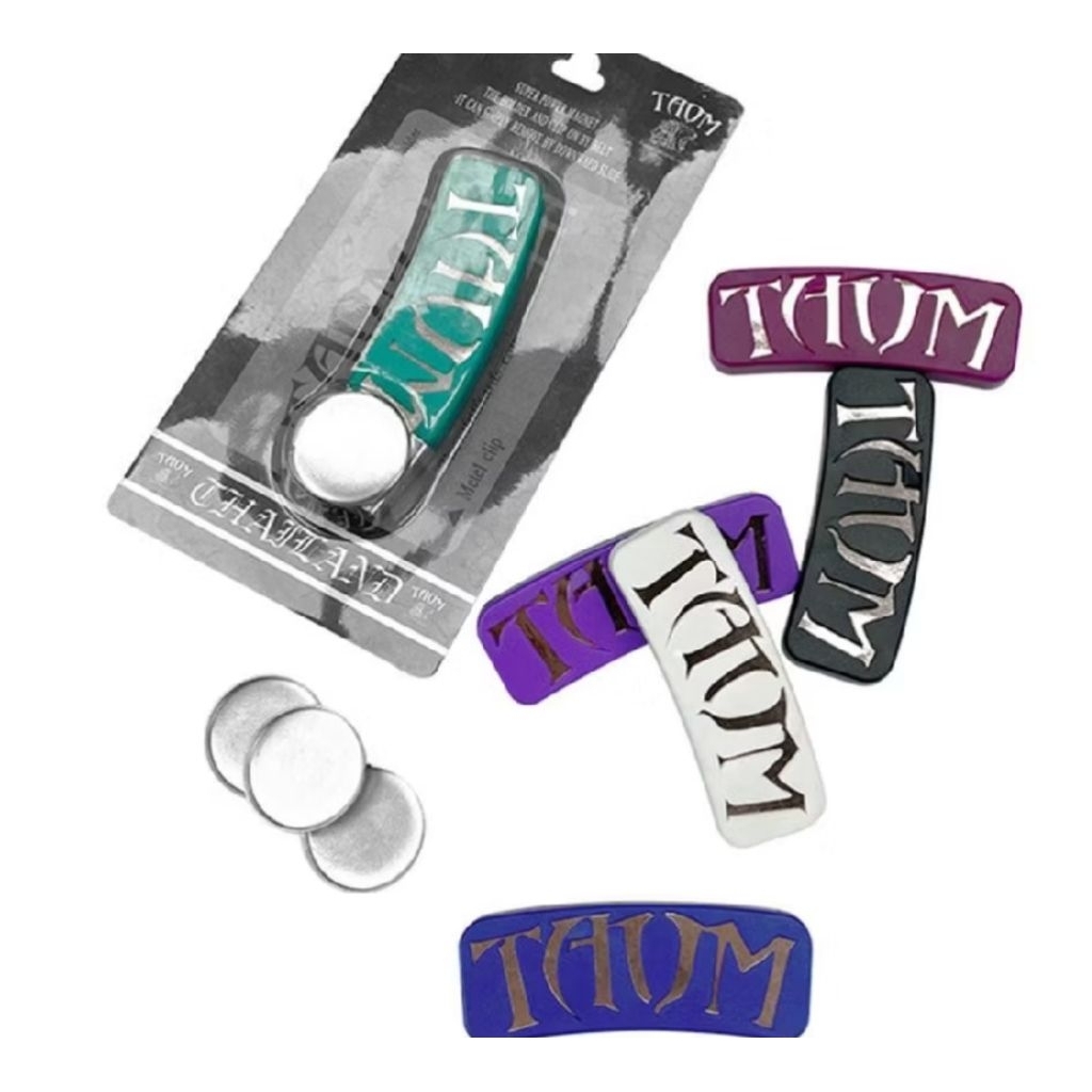 เหน็บชอล์ก​ logo taom​  ใส้ได้2แบบ