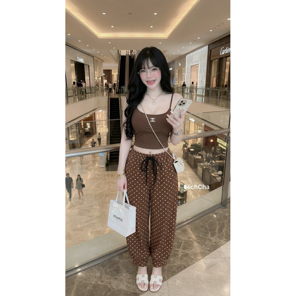 #Nicha Polkadot Set 3 ชิ้น เสื้อสายเดี่ยว  กางเกงขายาว มีกระเป๋าเชือกผ้าCrush เข็มกลัดชาเนล