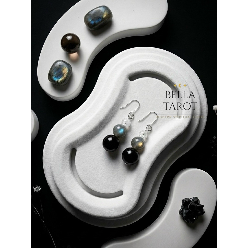 ต่างหูห้อยหินแท้ Ice Quartz, Labradorite & Onyx (พลังแห่งการปกป้อง สติปัญญา และความสมดุลสูงสุด)
