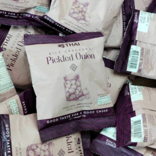 ขนมข้าวแต๋นบนเครื่องบินการบินไทยแพ็คมี10ห่อรส(Pickled Onion)สำหรับทานเล่นสินค้าพร้อมมจัดส่ง