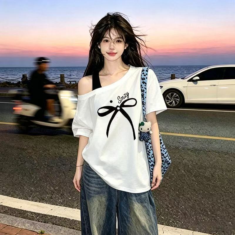 COD-เสื้อยืดแขนสั้นดีไซน์สองชิ้นในหนึ่งเดียว เปิดไหล่ลายโบว์ สไตล์อินส์ ฤดูร้อน-มีให้เลือกหลายสี-รุ่นใหม่ 2026