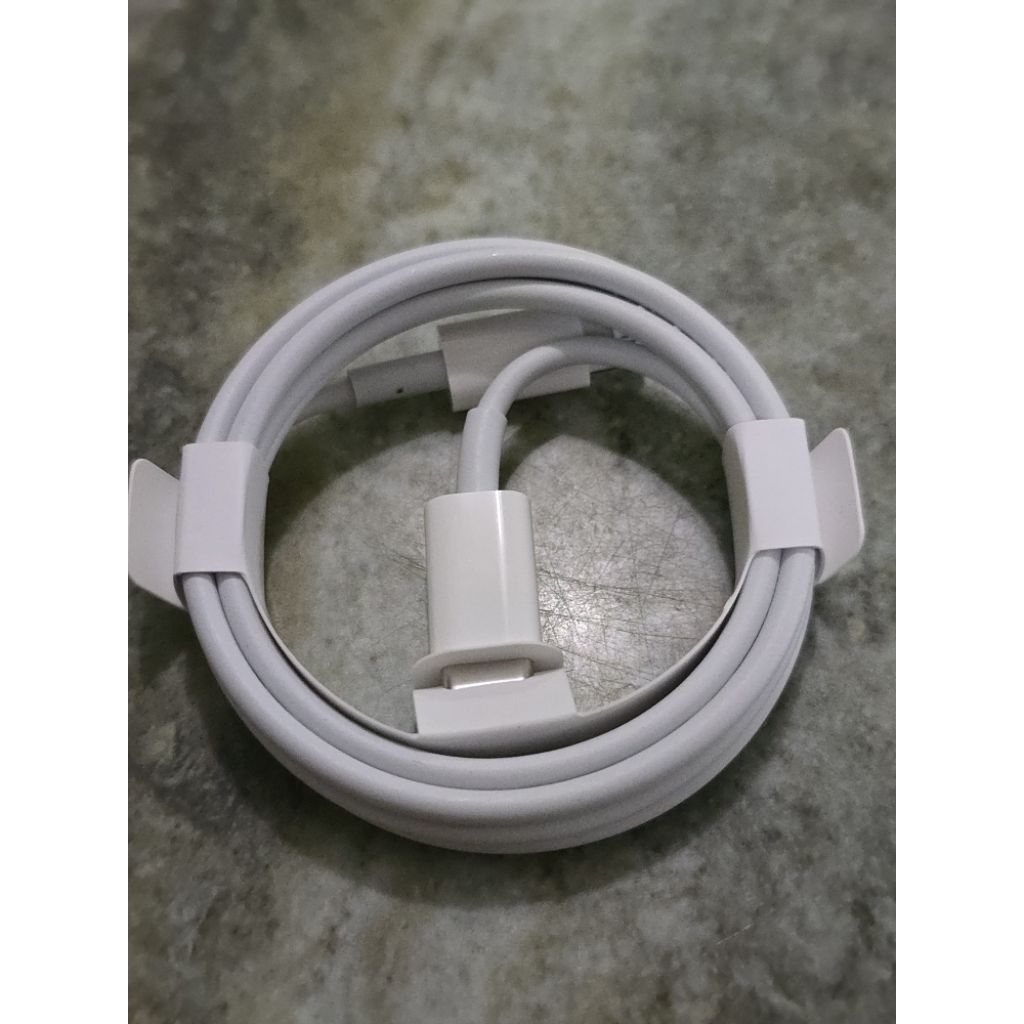 อุปกรณ์แท้ 💯 % สายชาร์จ USB-C to Lightning,C to C สายถัก