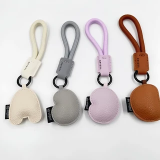 [พร้อมส่ง] พวงกุญแจตัวอักษรภาษาอังกฤษ 26 แบบ จี้คู่รัก พวงกุญแจห้อยกระเป๋า พวงกุญแจรถ เหมาะสำหรับเป็นของขวัญวันเกิด