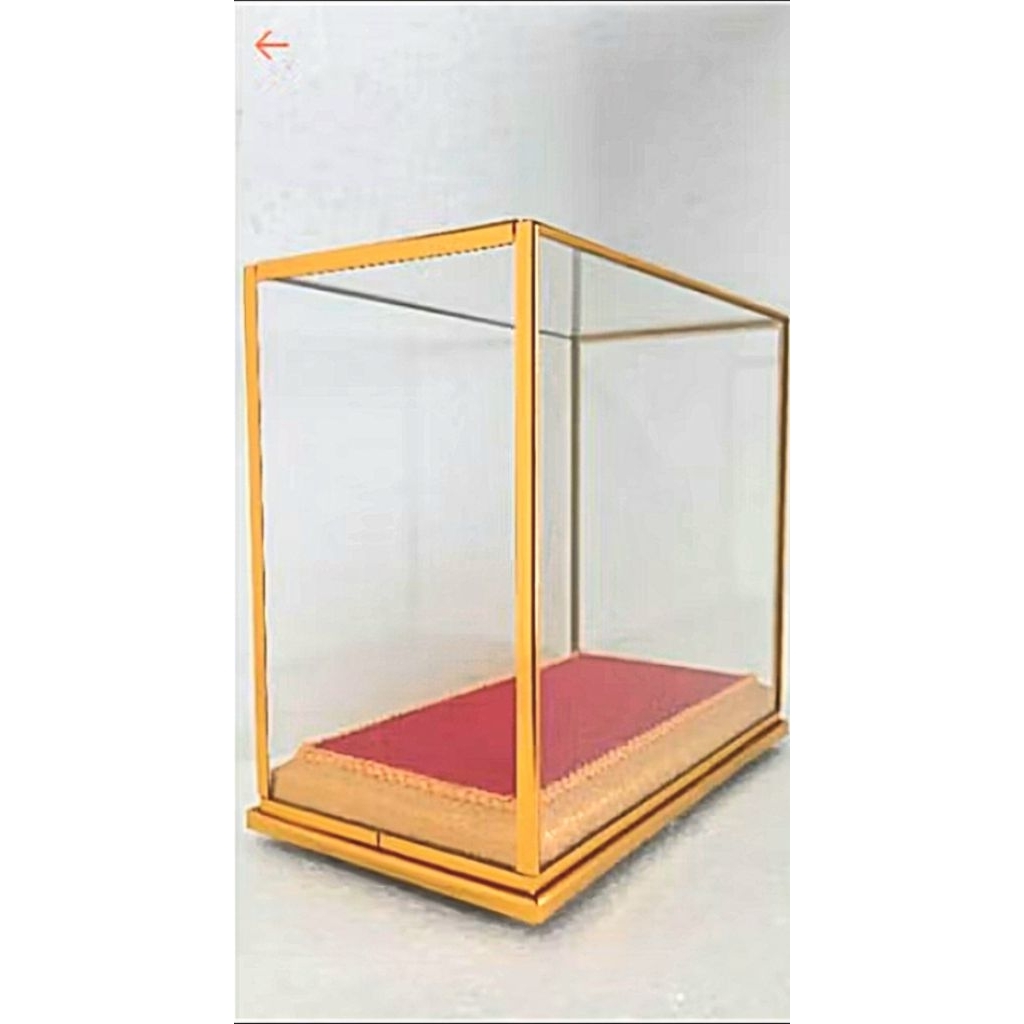 ตู้กระจกครอบวัตถุมงคลขนาด9×5×8"นิ้วสี่เหลี่ยมใสทุกด้าน