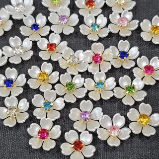 DP23 ดอกไม้ประดับเพชร ขนาด 15 มิล จำนวน 50 ชิ้น