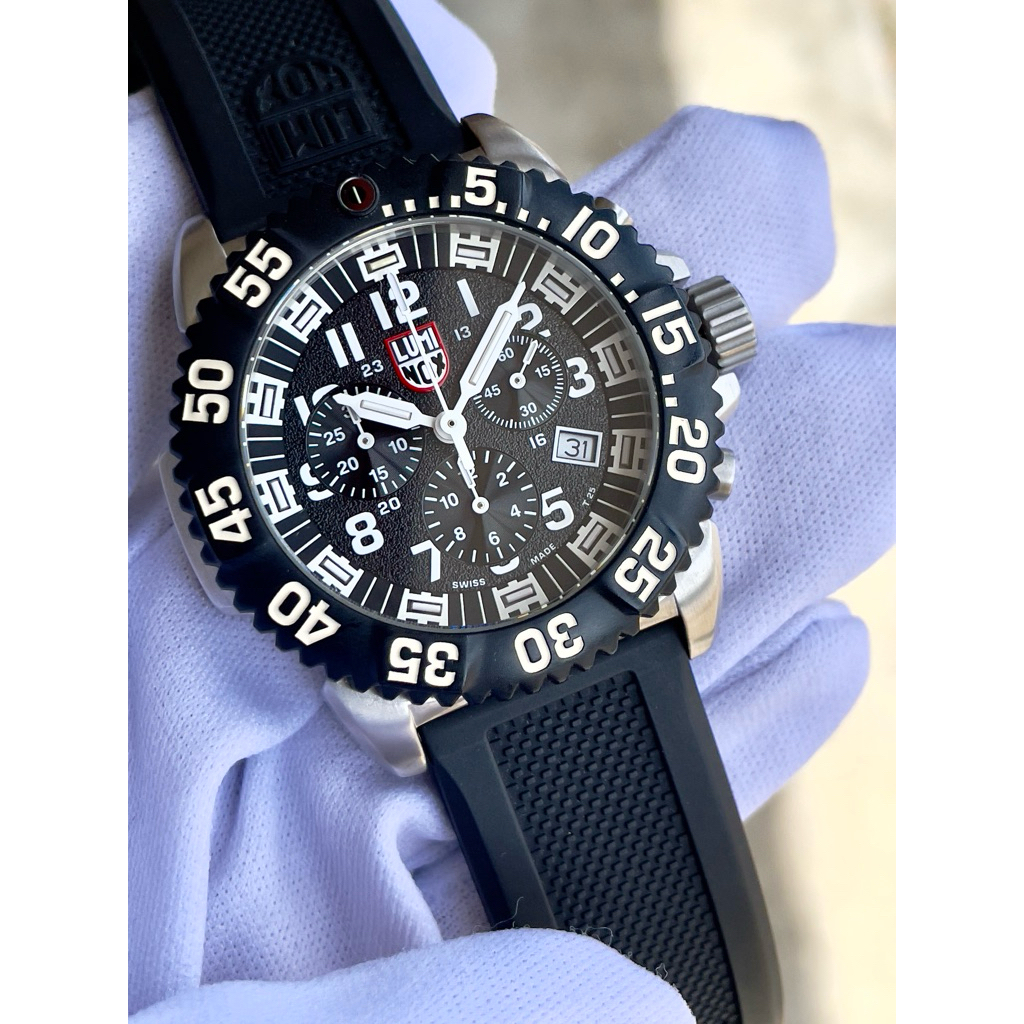 LUMINOX SERIES 3181 SWISS QUARZ CRHONOGRAPH 200 M นาฬิกามือสอง ของแท้100%