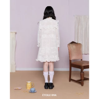 BNKBRAND DOROTHEA DRESS เดรสสั้นผ้าลูกไม้แต่งดีเทลระบายมาพร้อมซับใน (PREORDER บางไซส์)