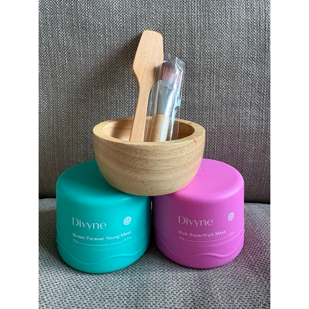 มาสก์หน้า Divyne Duo set 2 กระปุก (เขียวและชมพู)