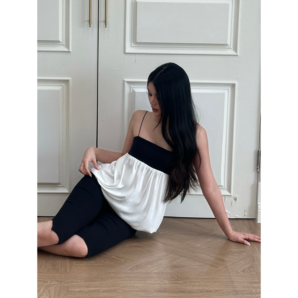 POUTT - Enpointe Swan Top