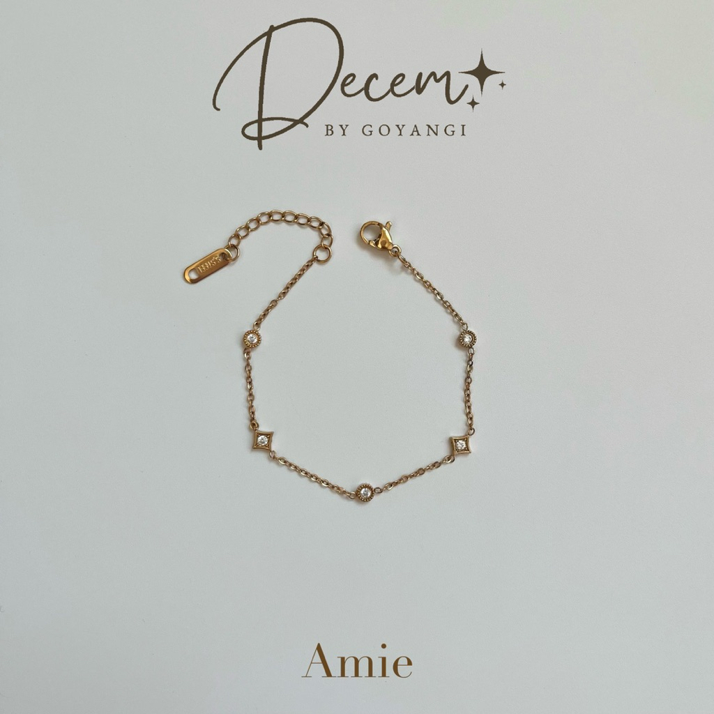 [NEW]Decem- สร้อยข้อมือรุ่น Amie ประดับเพทายสแตนเลสสามารถใส่โดนน้ำได้ ไม่ลอกไม่ดำ มีถุงเก็บแถมให้