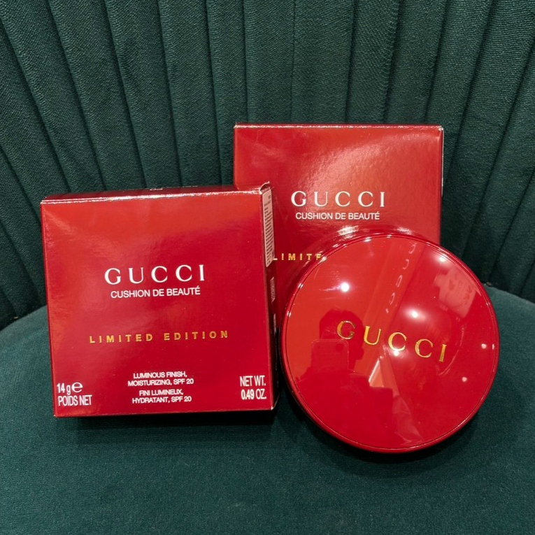 รองพื้น คุชชั่น กุชชี่ เนื้อโกลว์ Gucci Cushion de Beauté Foundation 14g.