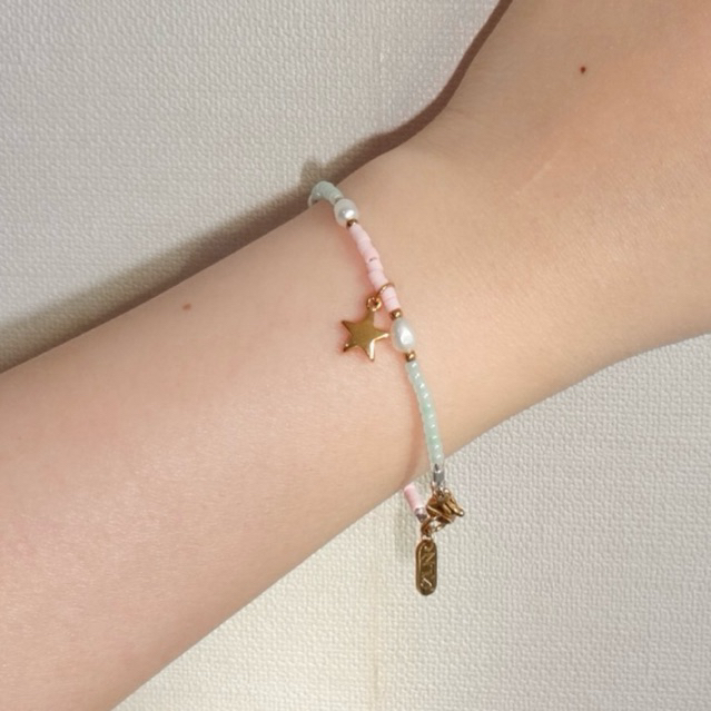 nice try studio - Star Girls Summer Bracelet สร้อยข้อมือรูปดาว ห้อยไข่มุกแท้ ไม่ลอก ไม่ดำ