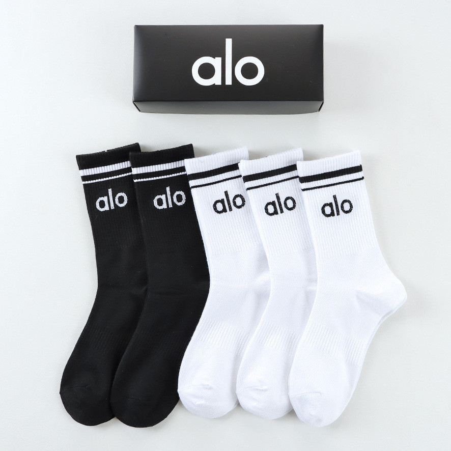 Alo Yoga ถุงเท้ายาวสำหรับโยคะ ผ้าฝ้ายซับเหงื่อ แพ็คเกจกล่องของขวัญ 5 คู่ เหมาะสำหรับทุกฤดูกาล-COD