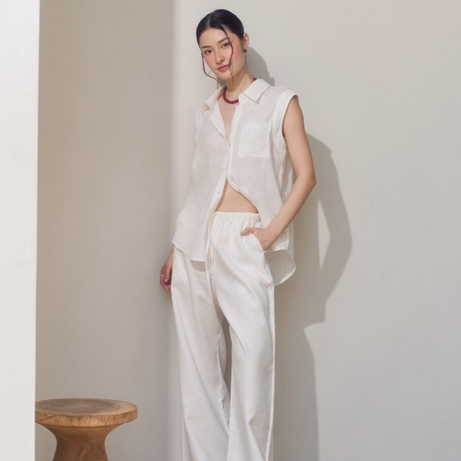 [พร้อมส่ง] SAC.BKK กางเกงขายาว ผ้าลินิน สีขาว/สีน้ำตาล รุ่น ESSENTIAL LINEN TROUSERS