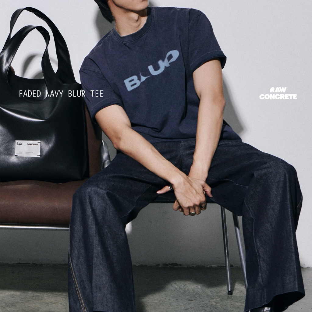 RAW CONCRETE FADED BLUR TEE รูปที่ 4