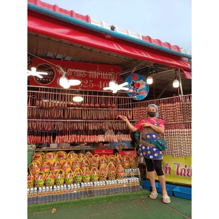 หม่ำหมู 2 ชิ้น ตลาดหม่ำช่องสามหมอ ของฝากจังหวัดชัยภูมิ