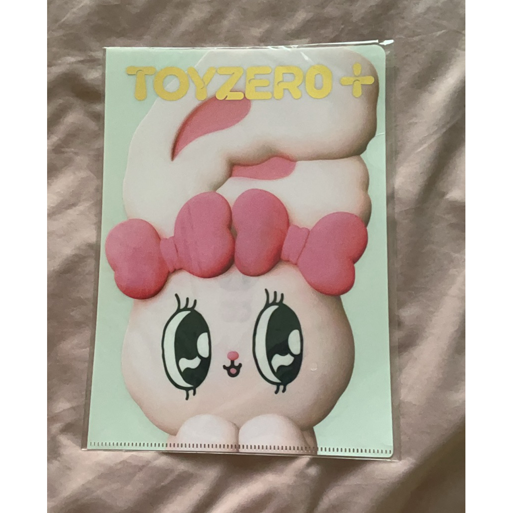 ส่งต่อแฟ้ม toyzero esther bunny