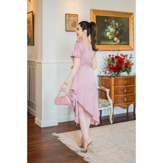 Sukunya 9001 : เดรสเนื้อผ้าเครปซาติน สัมผัสนุ่มลื่น ทิ้งตัวสวย ใส่แล้วดูหรูแบบผู้ดี