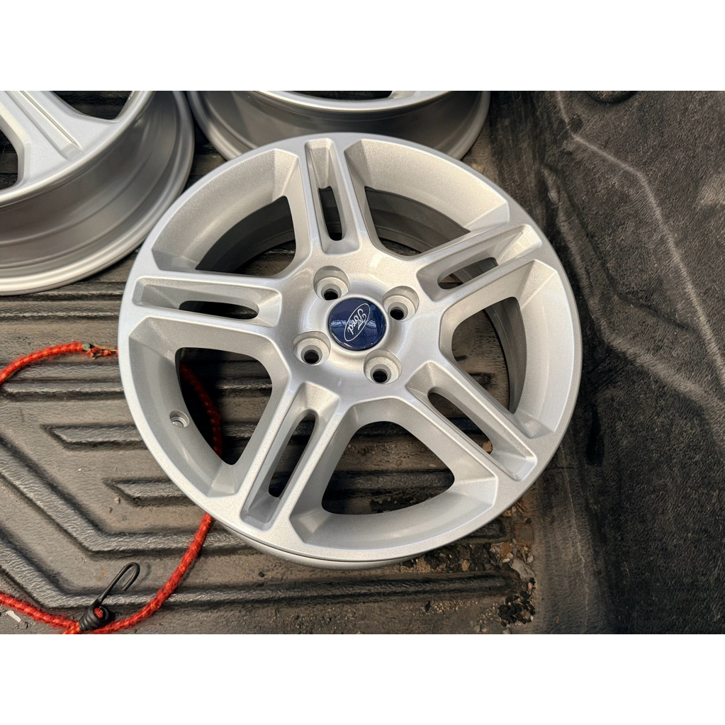 ล้อแม็กซ์ ford fiesta ขอบ16 4รู100 ราคาต่อวง ซื้อแยกวงได้