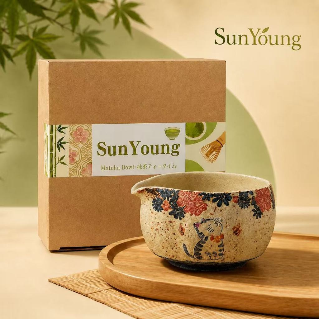 Matcha Bowl ถ้วยชงชาเขียวมัทฉะ เซรามิกญี่ปุ่น มีปากริน ลายดอกไม้แมว พร้อมกล่อง เหมาะเป็นของขวัญ