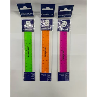 STAEDTLER ไม้บรรทัดพลาสติก 15 ซม. สีใส, พาสเทล, นีออน คละสี แสดงหน่วยวัด ซ.ม. นิ้ว Ruler plastic (15 cm)