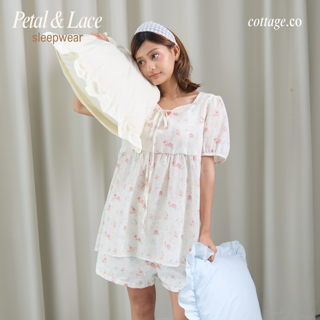 ชุดนอน cottage.co - Petal & Lace ชุดนอนผู้หญิงแขนสั้น ขาสั้น ทรง Oversize