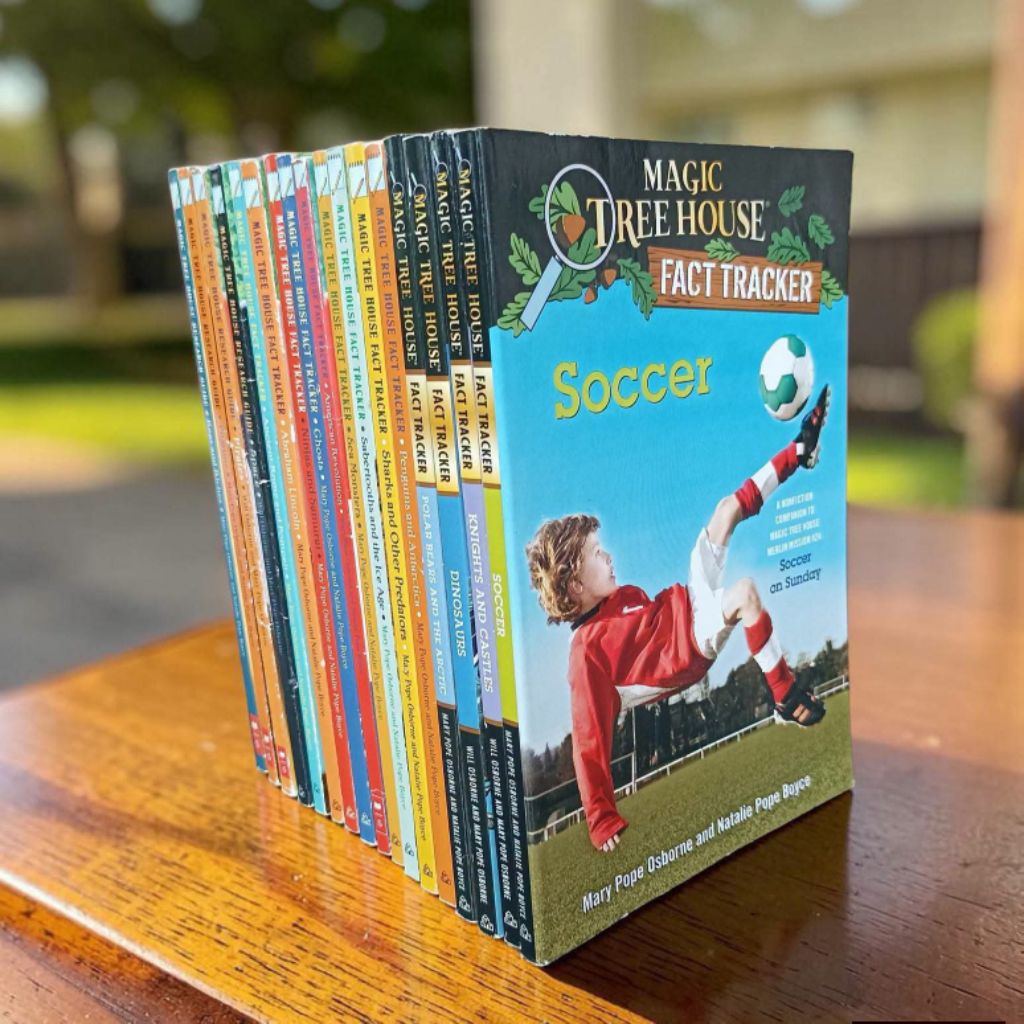 #มือสอง Magic Tree House - Fact Tracker ( 17 books) By Mary Pope Osborne