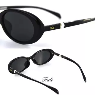 แว่นกันแดด TUDI รุ่น SORA เลนส์ Polarized ( ยกเว้นเลนส์สีส้ม ) ดีไซน์ทรงรีที่ให้ลุคเรียบ เท่ และดูทันสมัย เหมาะสำหรับสาย
