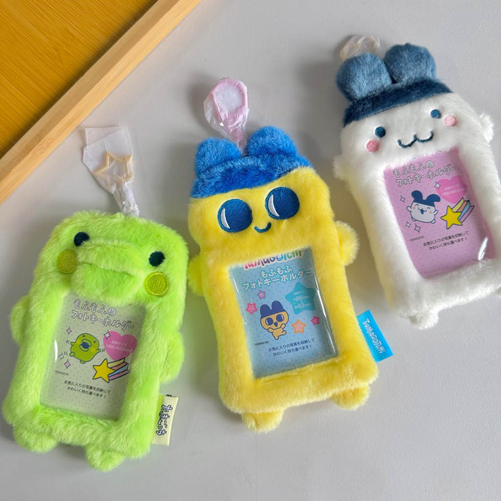 ( พร้อมส่ง / ส่งด่วนได้ ) Fluffy Frame Card พวงกุญแจเฟรมการ์ด ใส่รูปศิลปิน 〰️ Tamagotchi