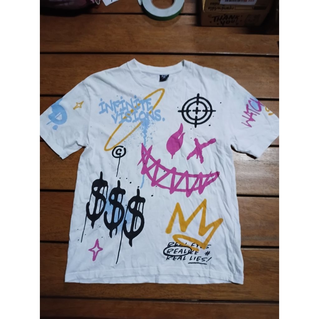 เสื้อคนเดินถนนแนวฟรุ้งฟริ้ง FSBN.🤷‍♂️