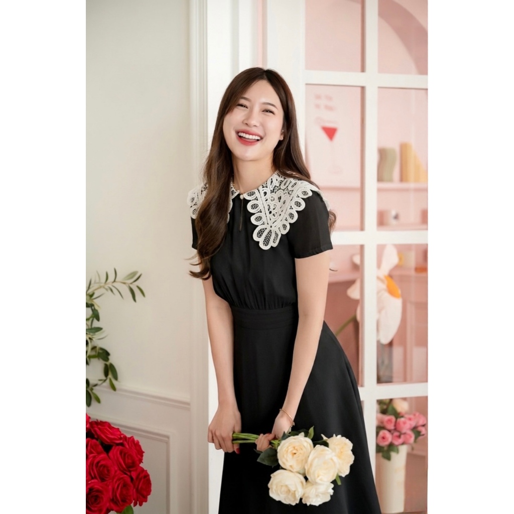 PD345 Collar Dress เดรสผ้าไหมอิตาลี แต่งปกลูกไม้สีขาว